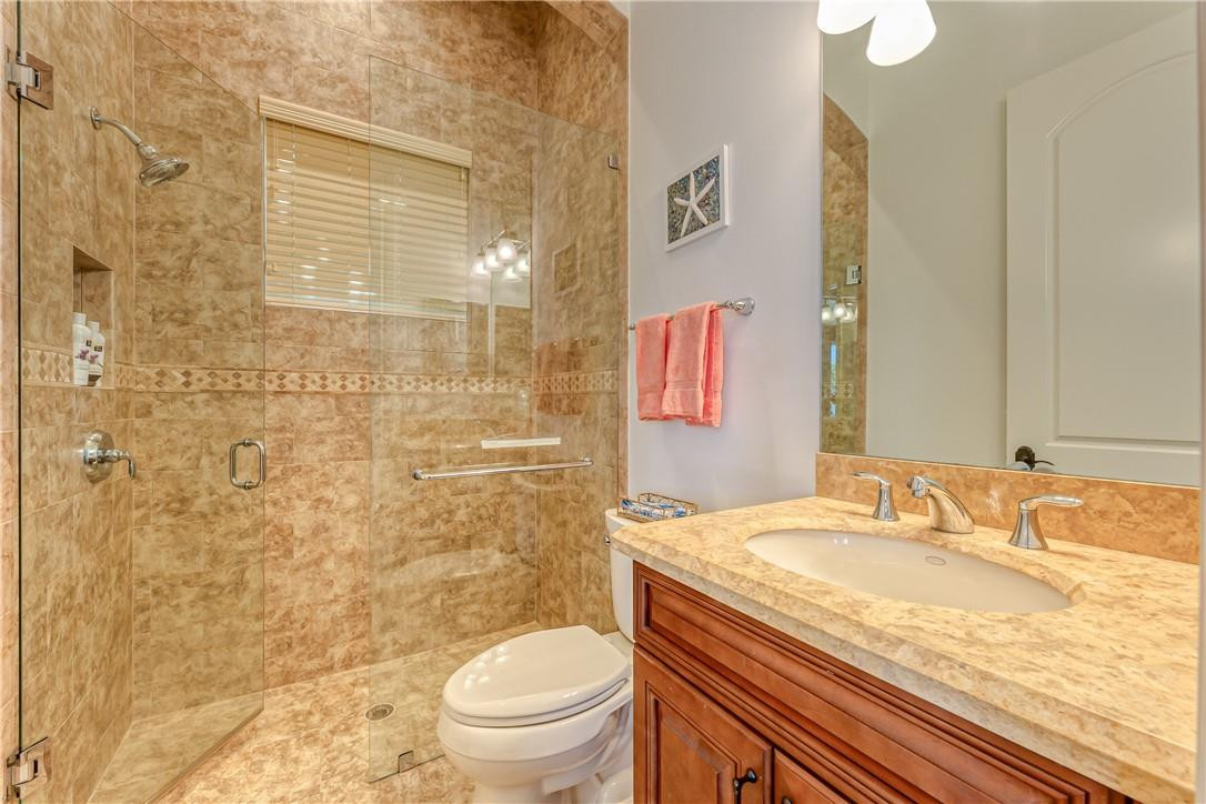 2320 Northeast 34th Court Lighthouse Point, FL 33064 - Photo 26 of 97 Large bathroom with walk in shower
