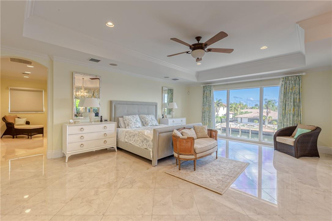 2320 Northeast 34th Court Lighthouse Point, FL 33064 - Photo 34 of 97 Master bedroom with sitting room