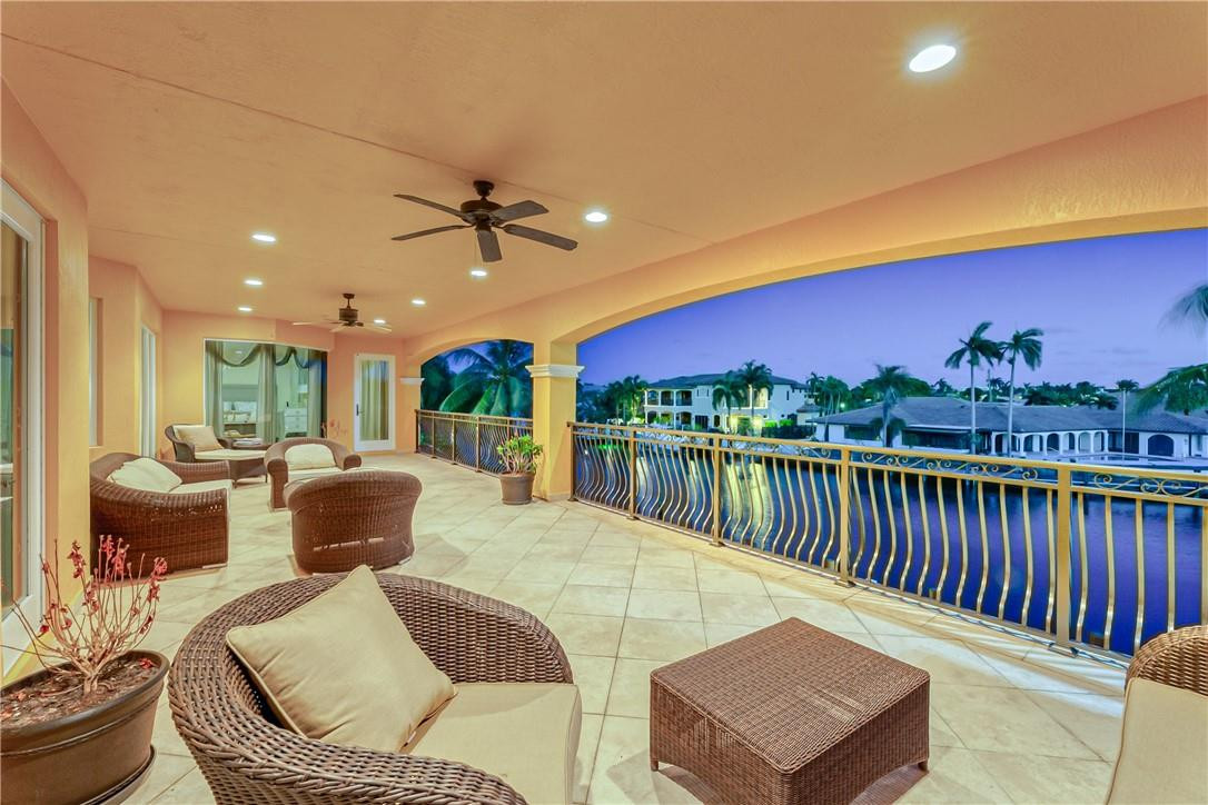 2320 Northeast 34th Court Lighthouse Point, FL 33064 - Photo 5 of 97 Photo 5