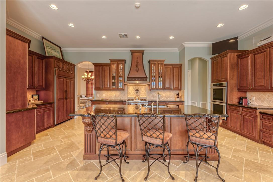 2320 Northeast 34th Court Lighthouse Point, FL 33064 - Photo 8 of 97 Photo 8