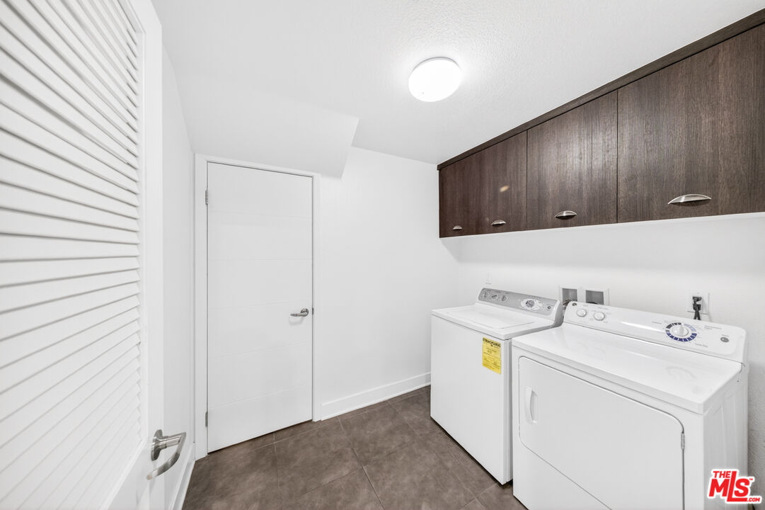 2980 Ripple Place, Unit 206 Los Angeles, CA 90039 - Photo 26 of 46