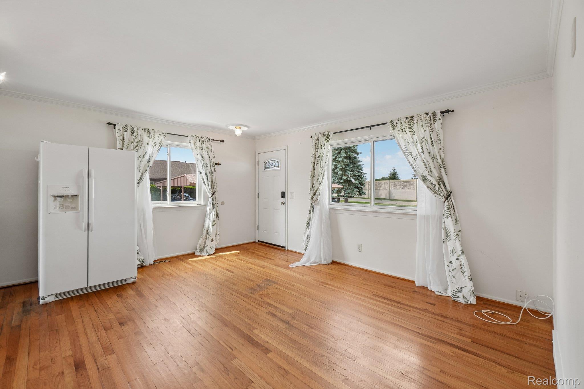 8401 18 18 Mile Road, Unit 112 Sterling Heights, MI 48313 - Photo 5 of 25 3-web-or-mls-Eighteen Mile Rd 112-S0107-003.jpg