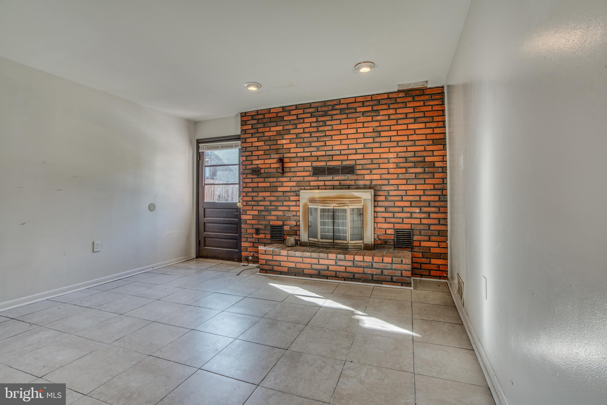 1622 Manor Road Baltimore, MD 21222 - Photo 14 of 30 Gallery Image 14