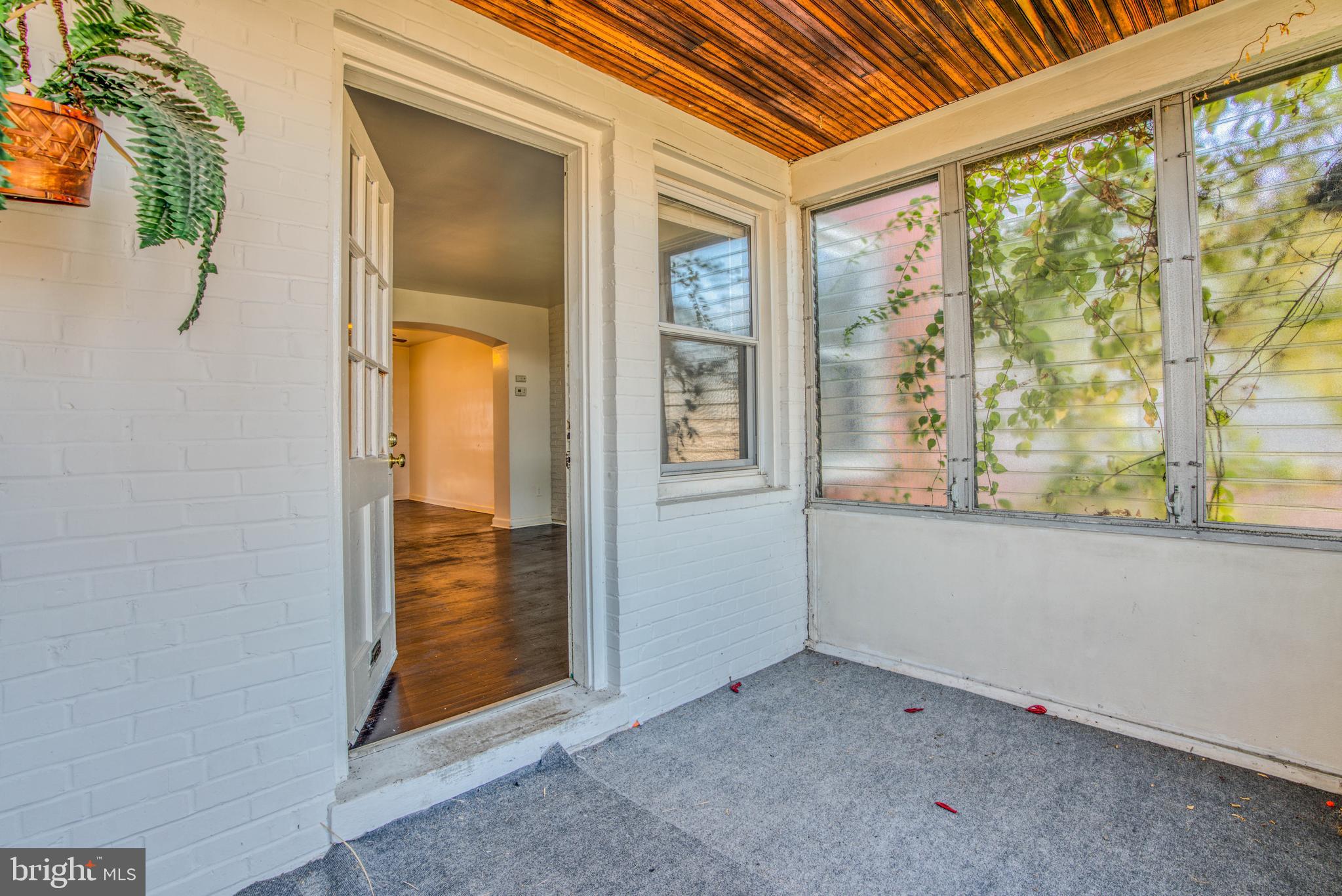 1622 Manor Road Baltimore, MD 21222 - Photo 3 of 30 Gallery Image 3