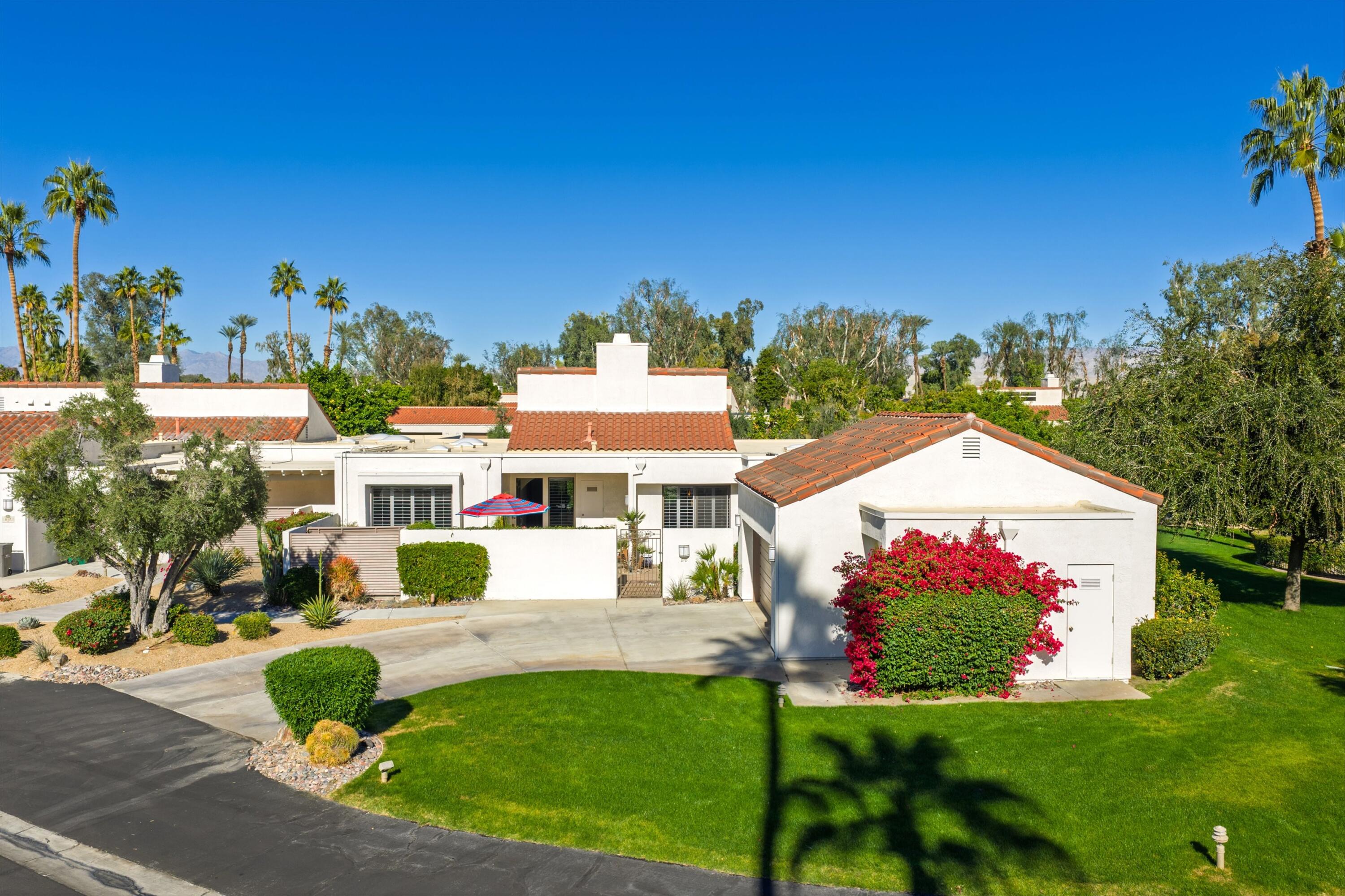 818 Inverness Drive Rancho Mirage, CA 92270 - Photo 2 of 52 03-Photo-3