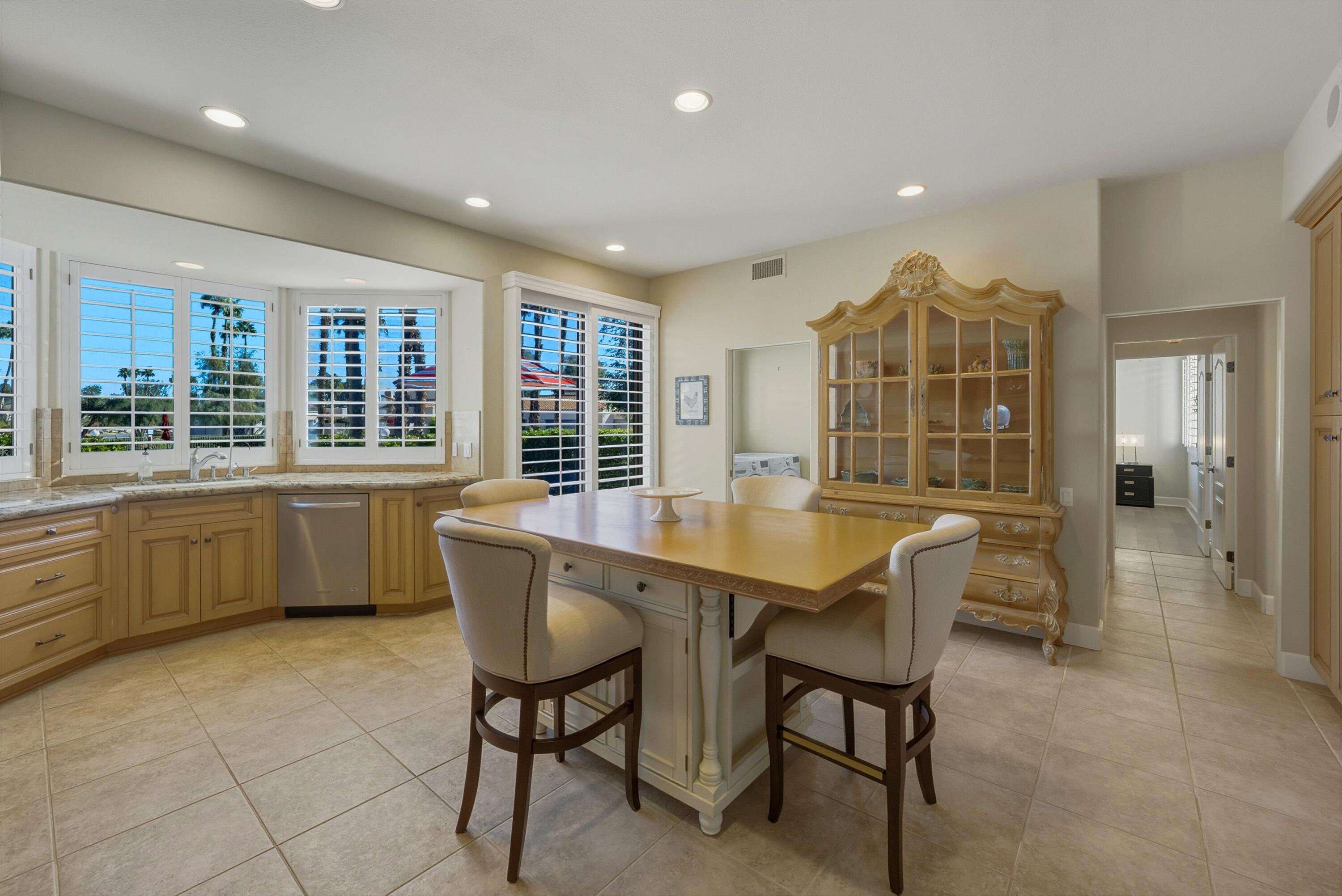 818 Inverness Drive Rancho Mirage, CA 92270 - Photo 28 of 52 37-Photo-37