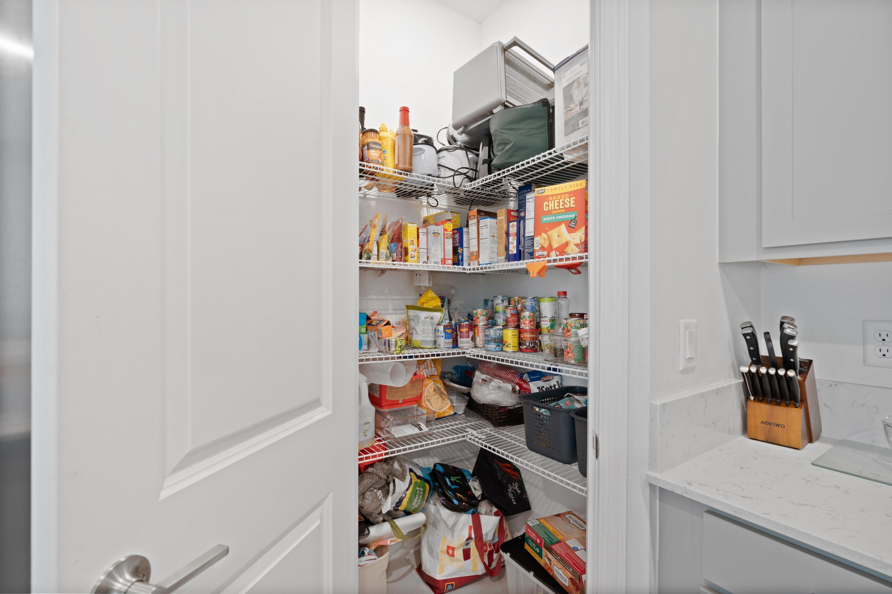 1026 Willow Place Riviera Beach, FL 33410 - Photo 4 of 18 DSC04708.jpg-SMALL