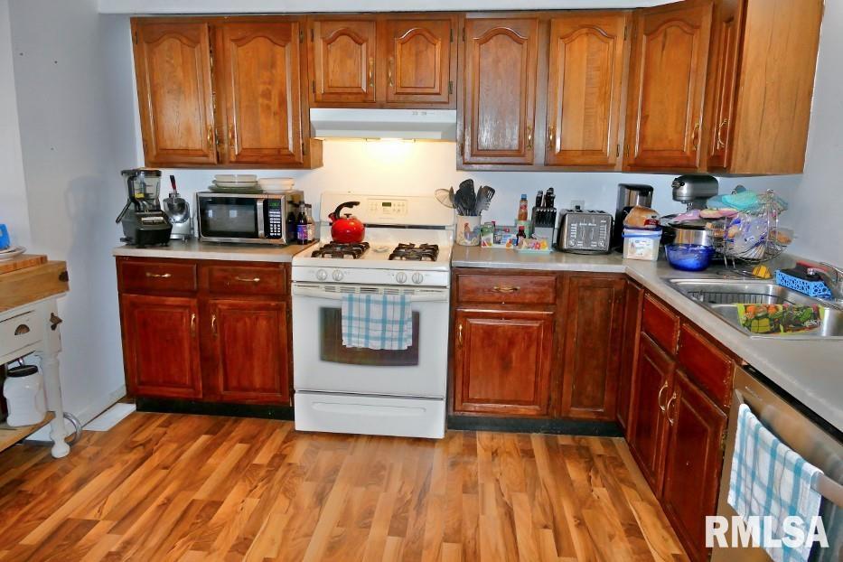 8624 West Main Street Mapleton, IL 61547 - Photo 11 of 25