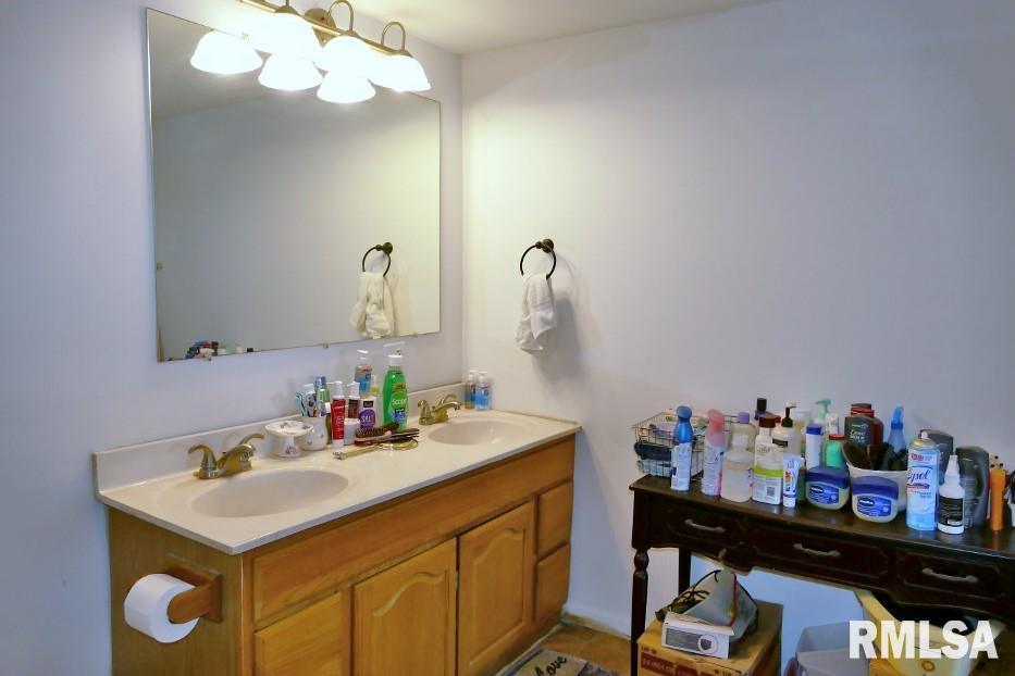 8624 West Main Street Mapleton, IL 61547 - Photo 22 of 25