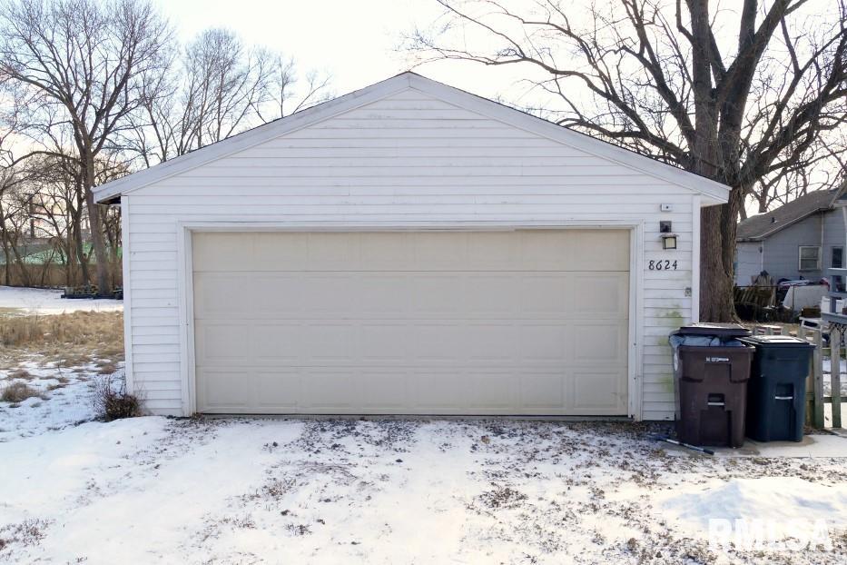 8624 West Main Street Mapleton, IL 61547 - Photo 4 of 25