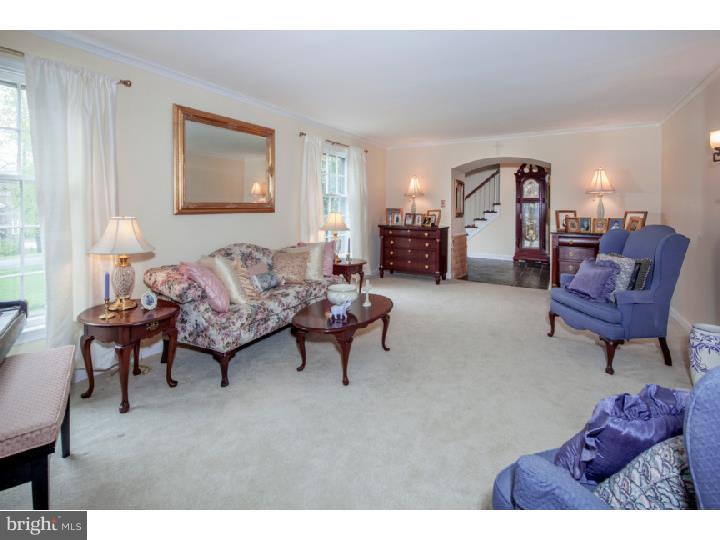 1425 Kyneton Road Villanova, PA 19085 - Photo 5 of 20 Living Room