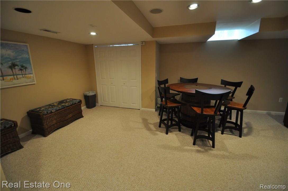 3308 Fulham Drive Rochester, MI 48309 - Photo 30 of 38 31.JPG