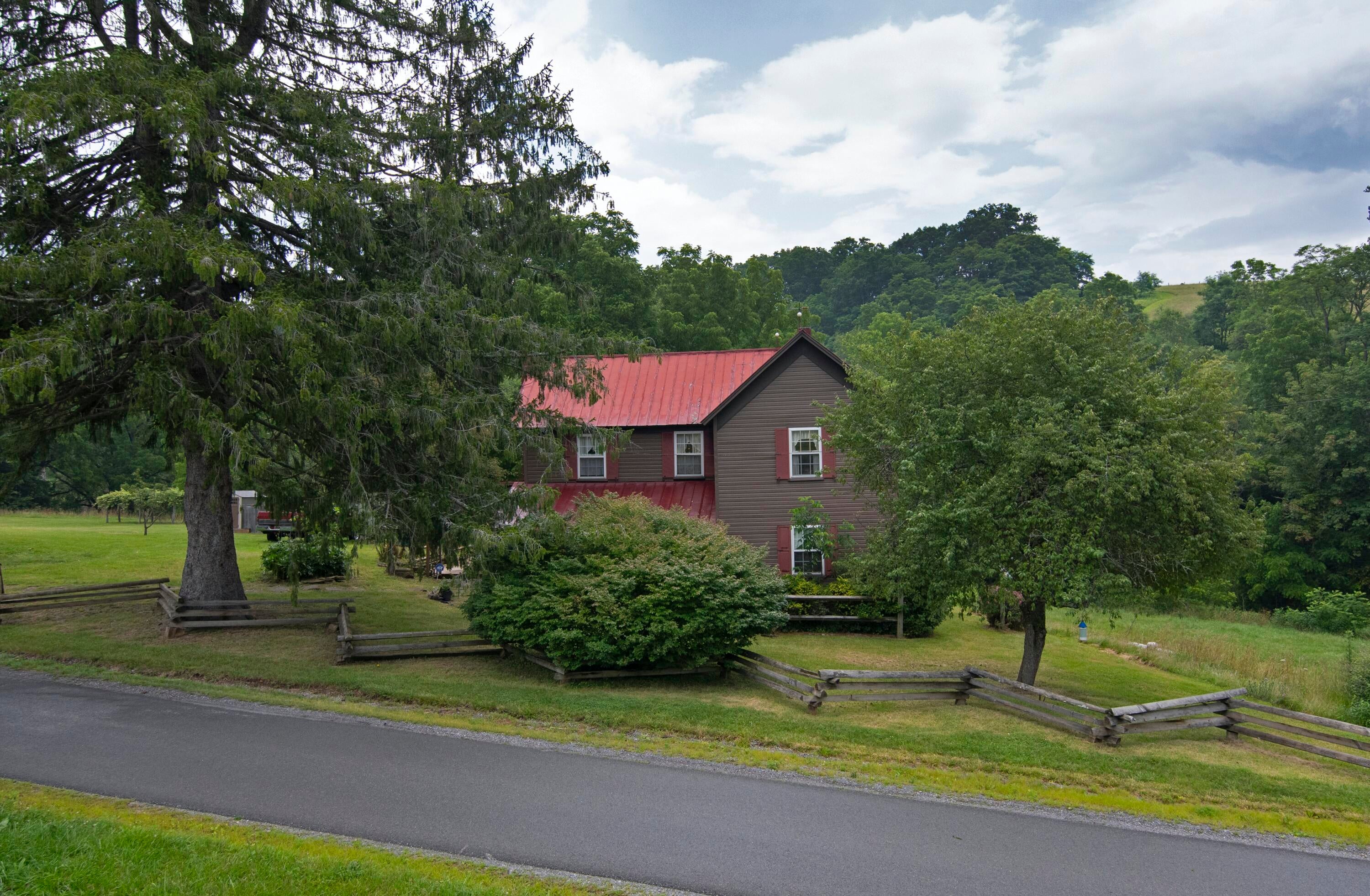 6412 Denmar Road Hillsboro, WV 24946 - Photo 1 of 100 Gallery Image 1