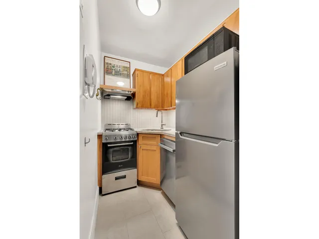 $565,000 | 3 Sheridan Square, Unit 3K | West Village