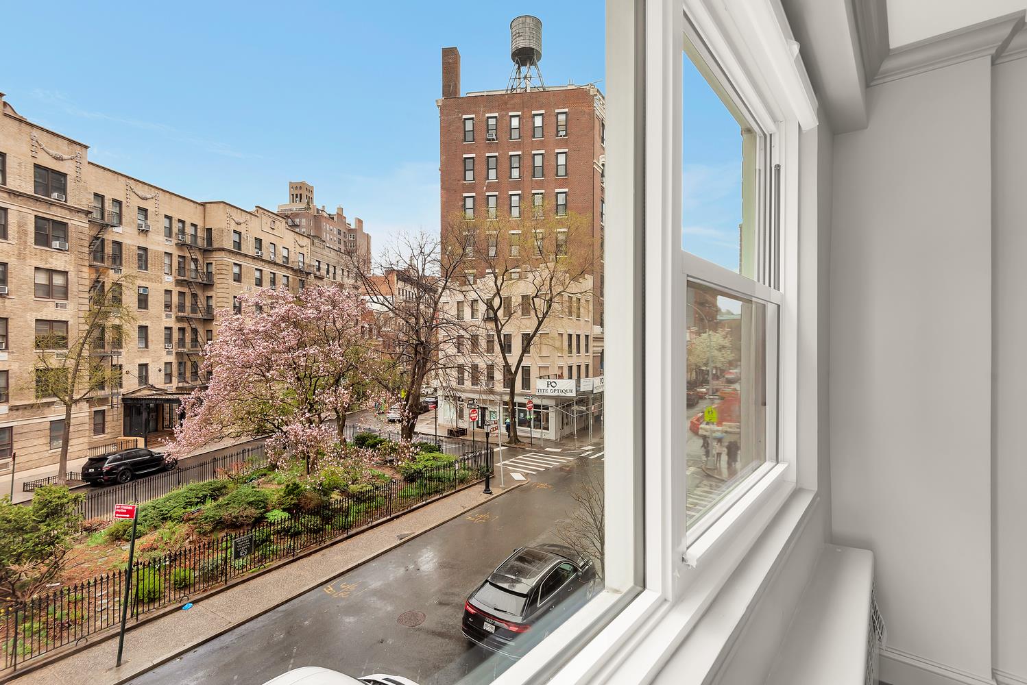 3 Sheridan Square, Unit 3K Manhattan, NY 10014 - Photo 6 of 7