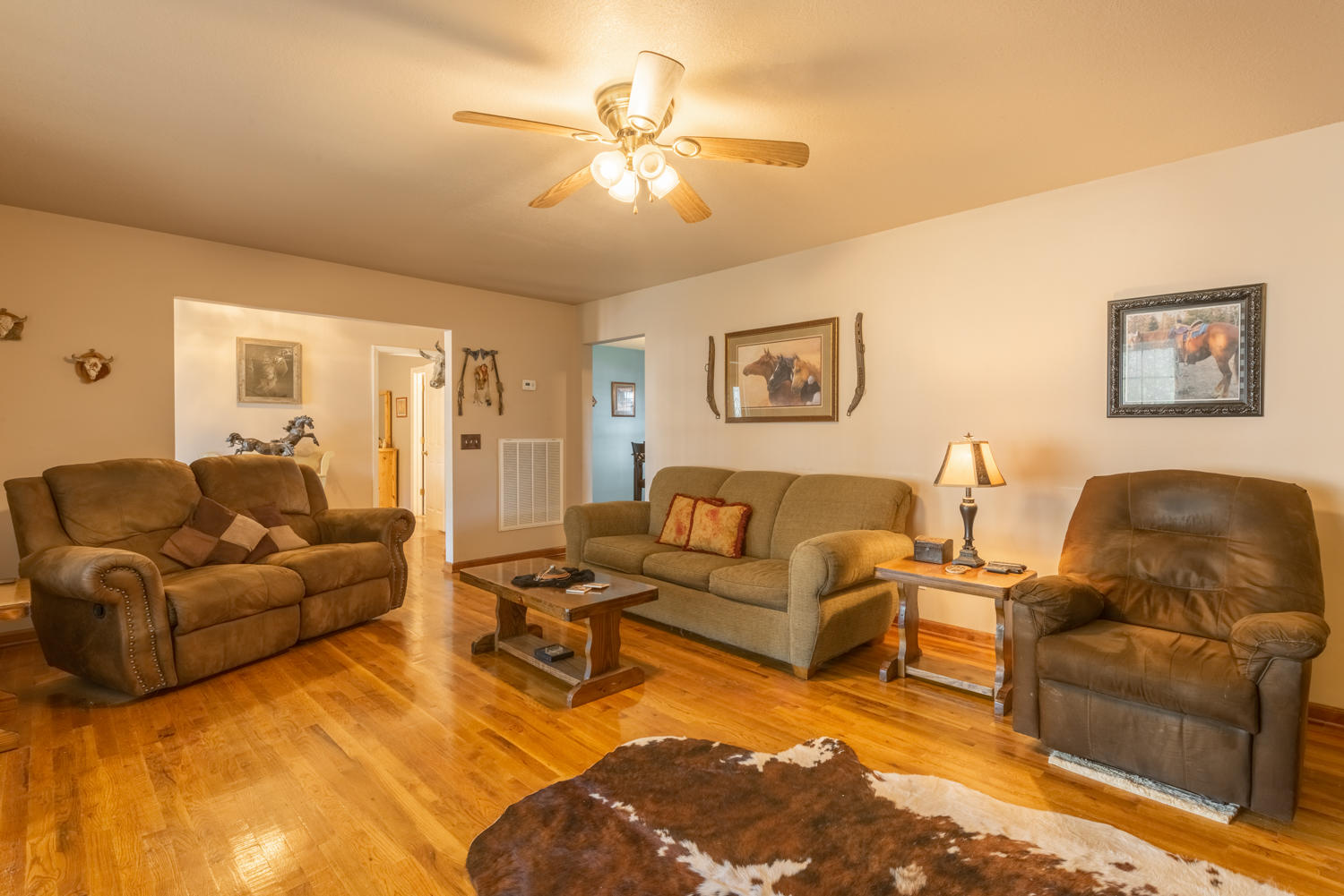 618 East Warren Road LaFayette, GA 30728 - Photo 10 of 35 618_E_Warren_Rd_23