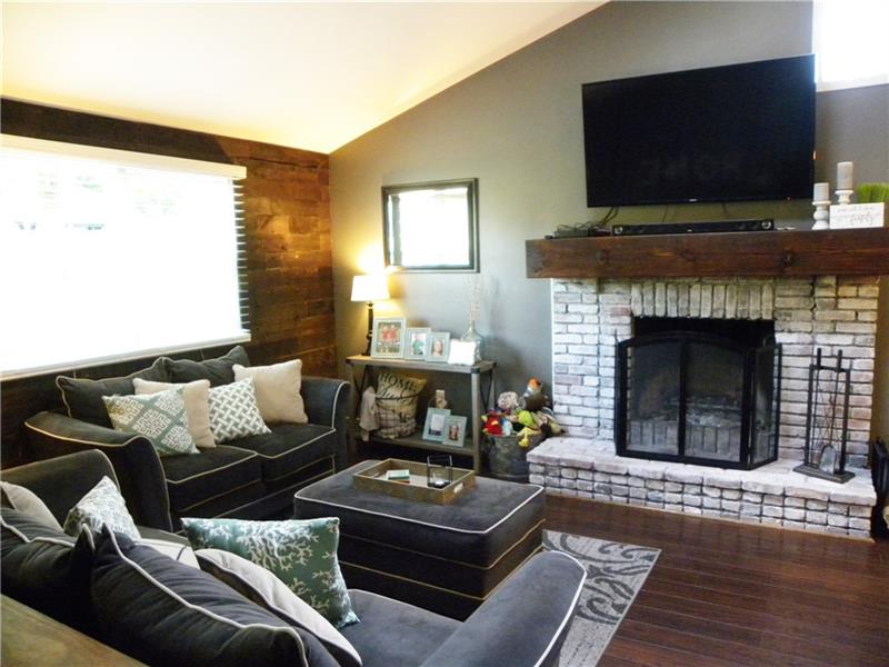 544 Harmony Road Pittsburgh, PA 15237 - Photo 3 of 25 Gallery Image 3