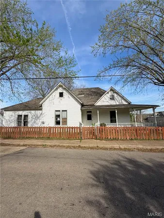 $130,000 | 202 Jackson Street, Doniphan, MO 63935