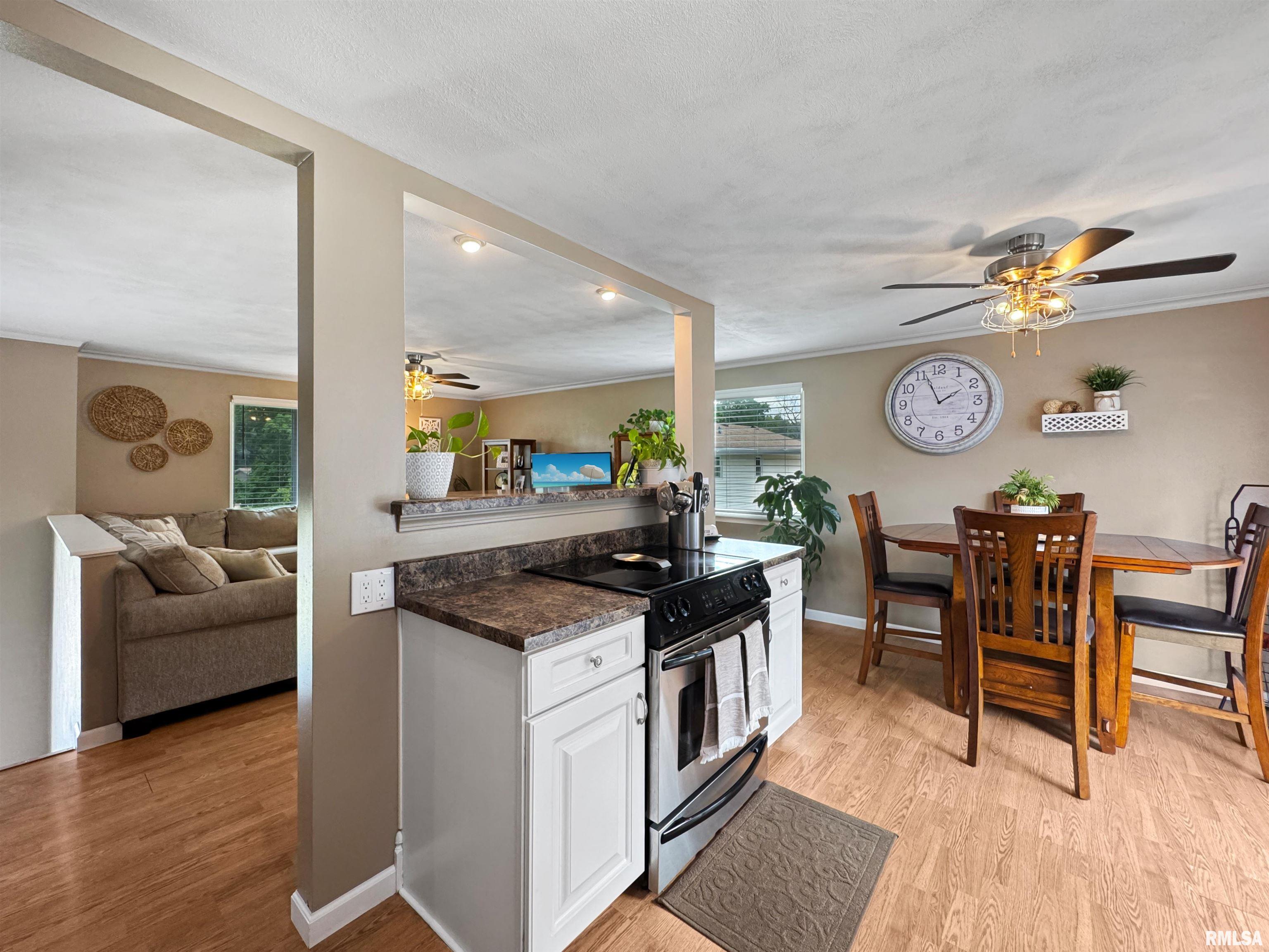 200 Kickapoo Drive East Peoria, IL 61611 - Photo 11 of 46