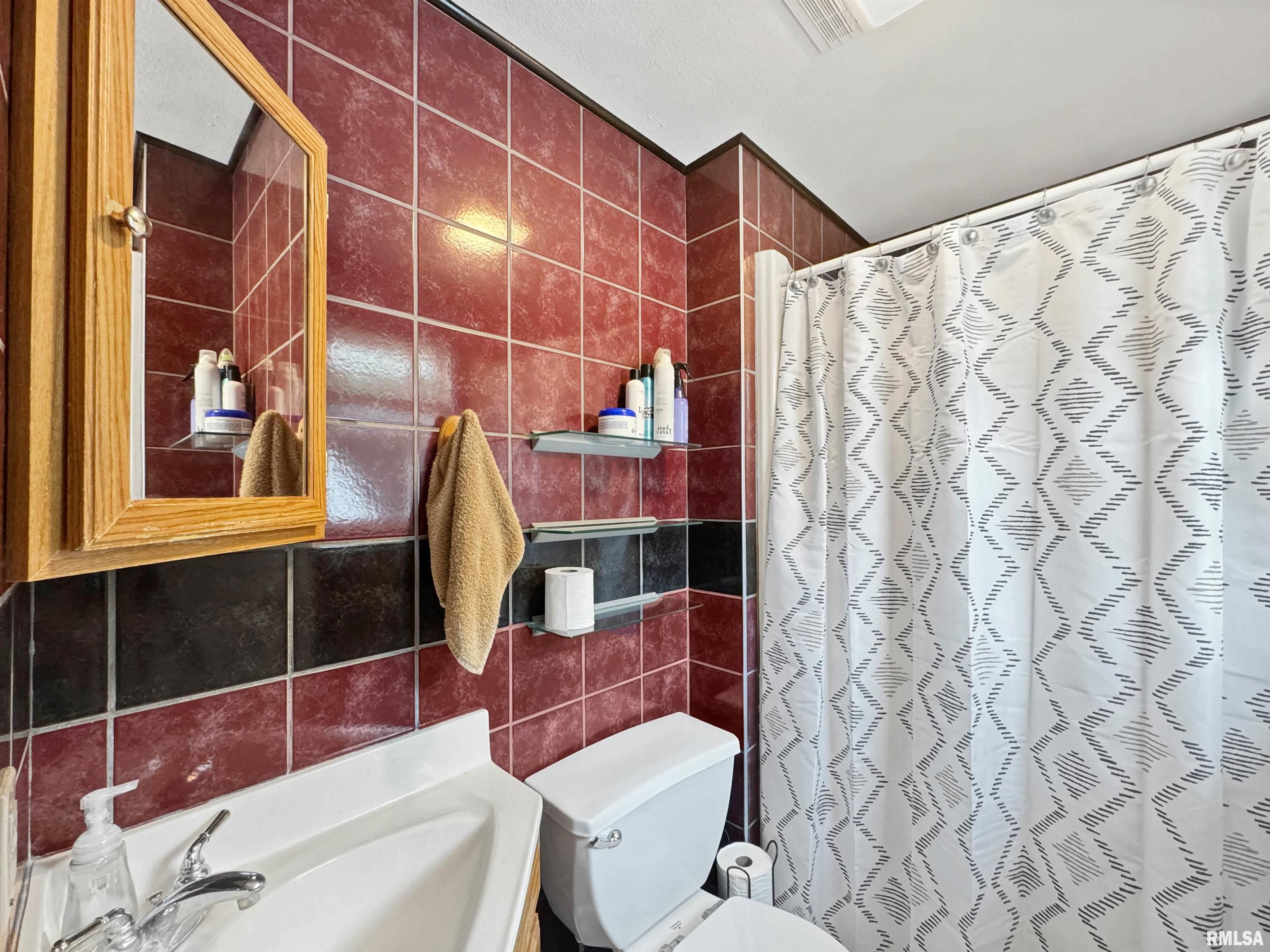 200 Kickapoo Drive East Peoria, IL 61611 - Photo 18 of 46