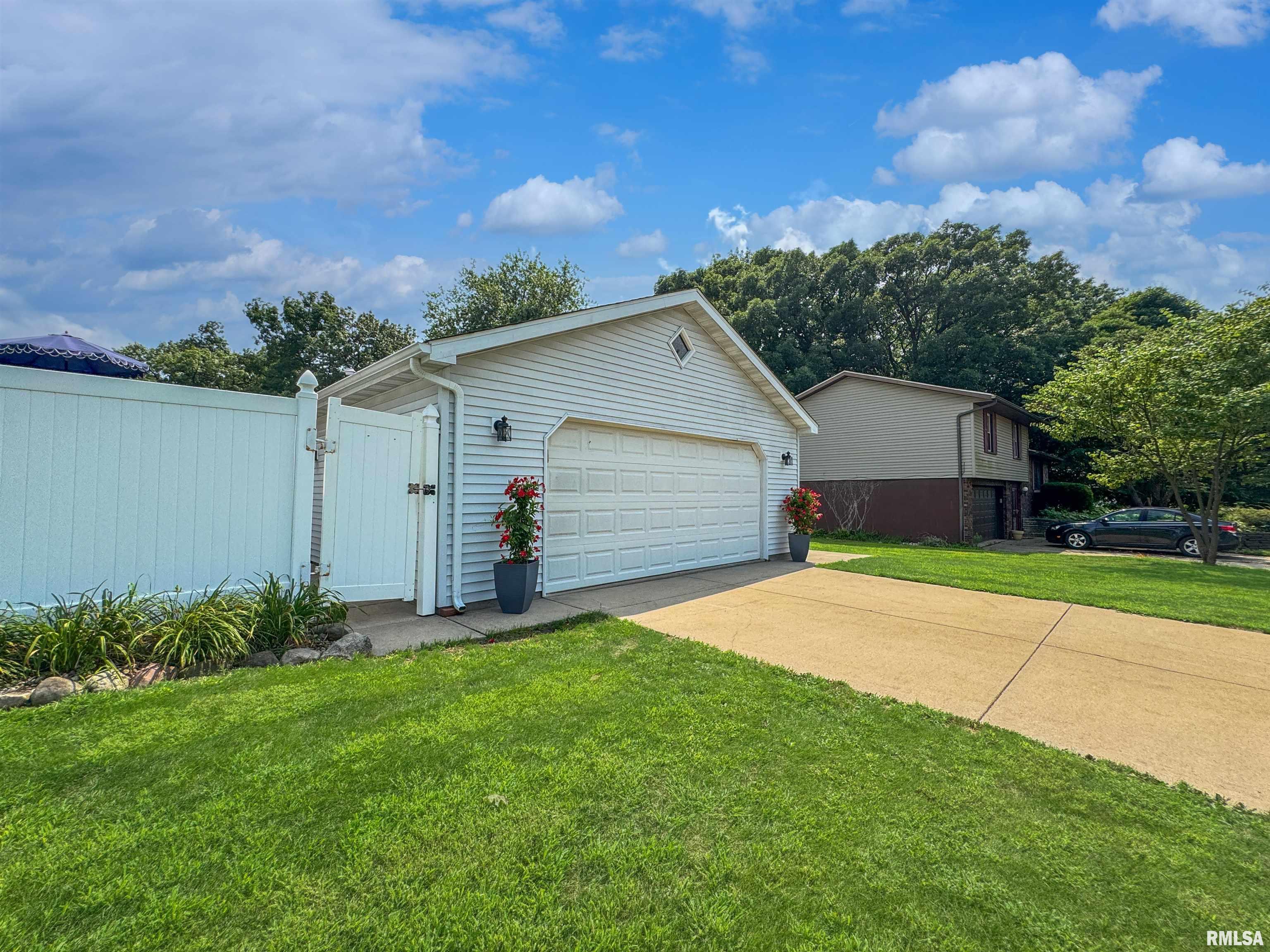 200 Kickapoo Drive East Peoria, IL 61611 - Photo 32 of 46