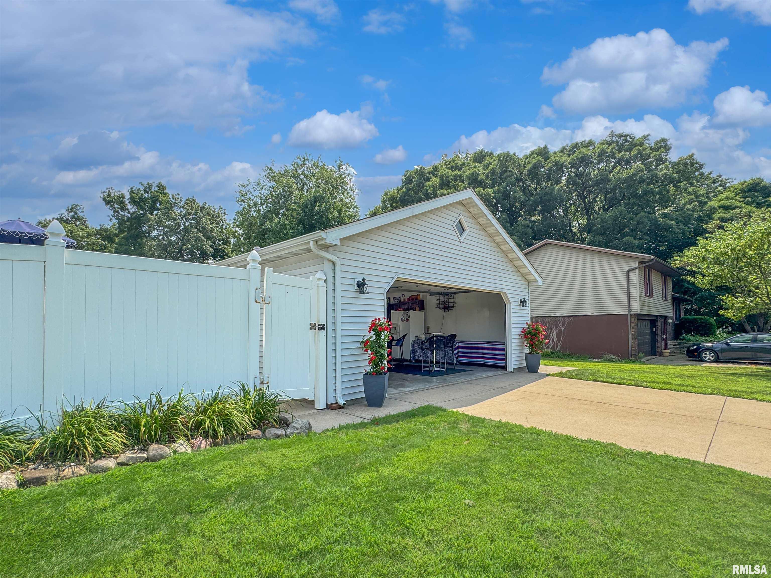 200 Kickapoo Drive East Peoria, IL 61611 - Photo 34 of 46