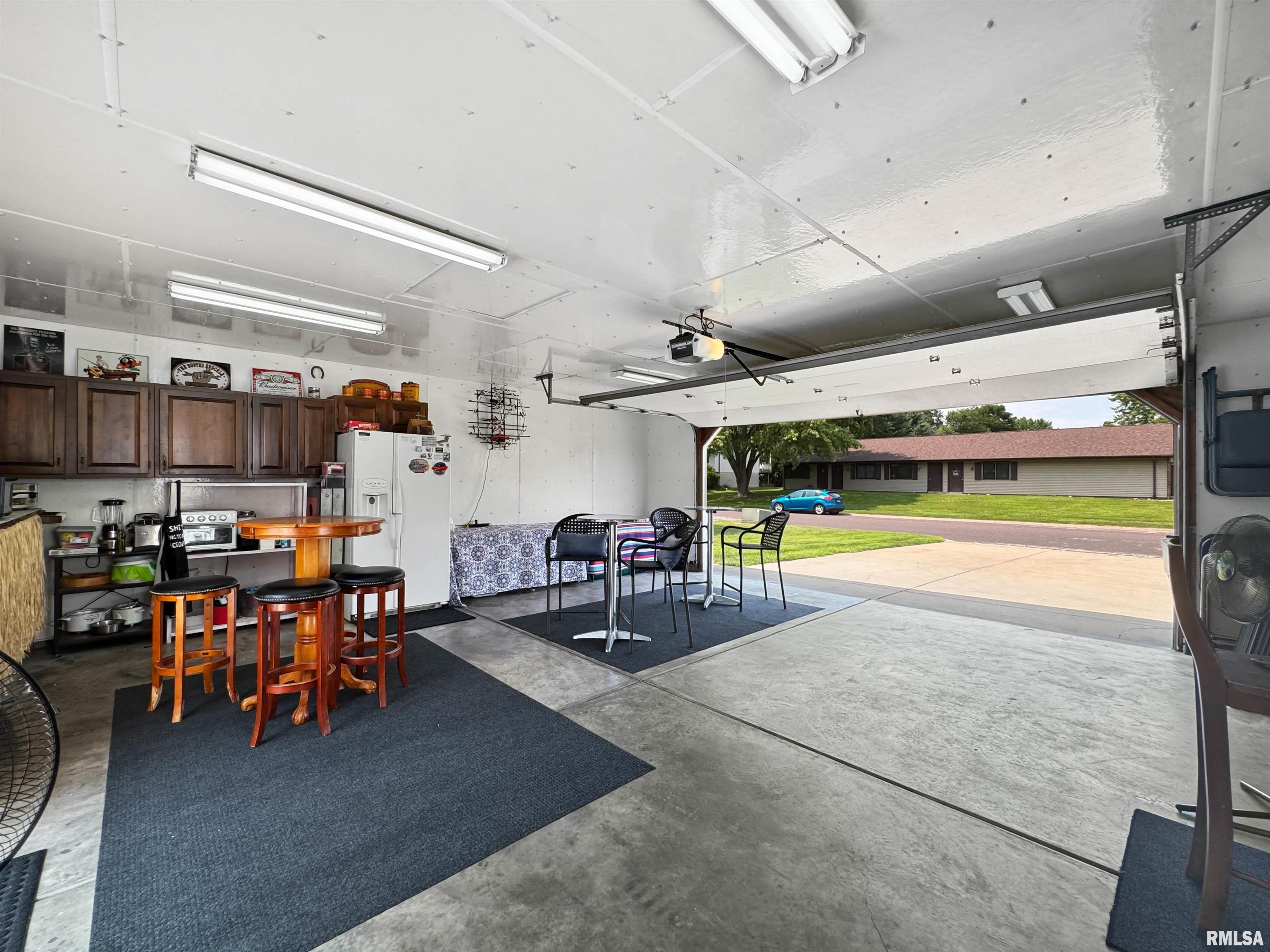 200 Kickapoo Drive East Peoria, IL 61611 - Photo 37 of 46