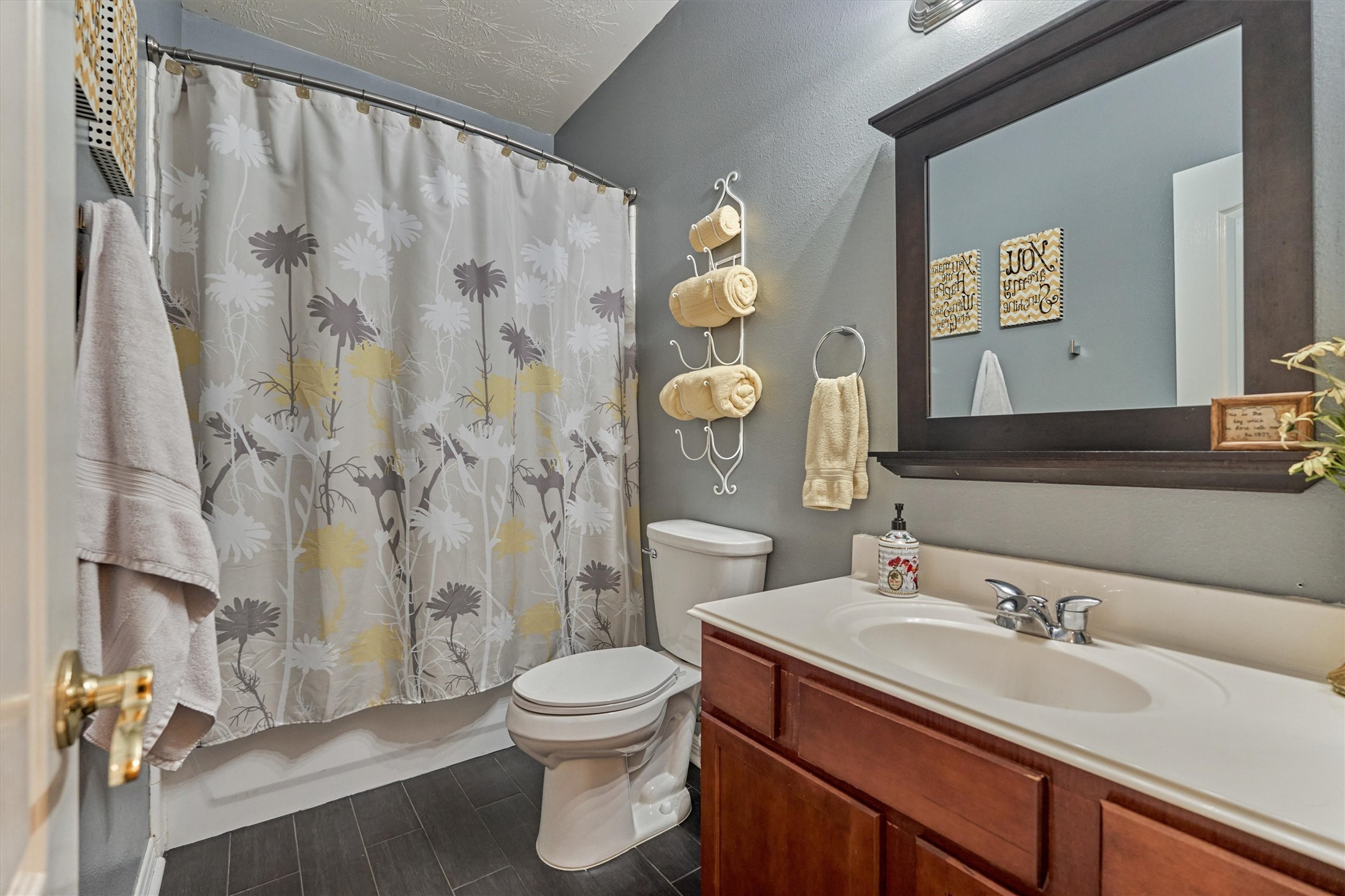 2203 Nicholas Crossing Conroe, TX 77304 - Photo 20 of 37