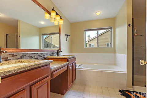 $535,000 | 2050 Colchester Avenue, Hoffman Estates, IL 60192