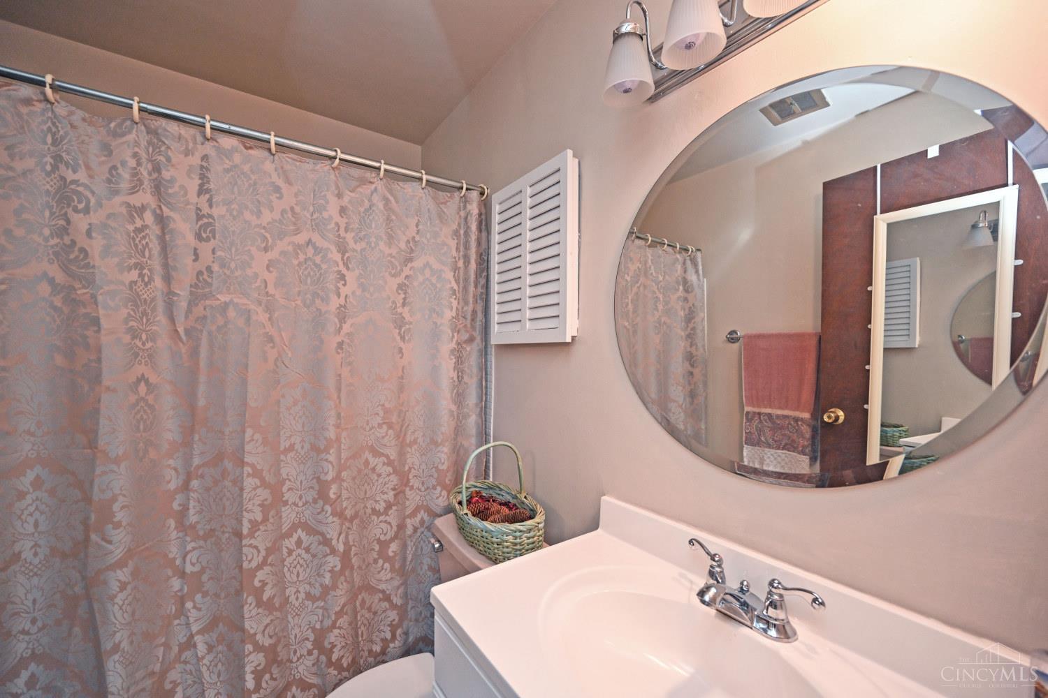 1815 William Howard Taft Road, Unit 607 Cincinnati, OH 45206 - Photo 18 of 31