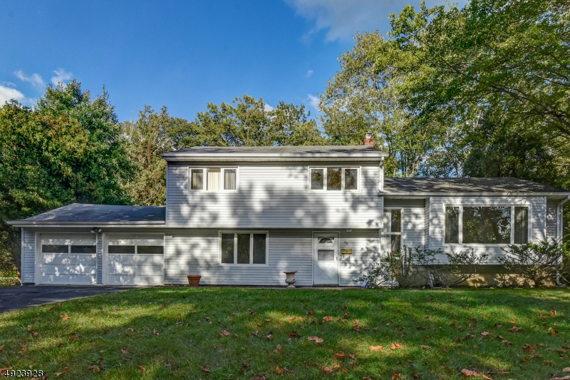 50 Falcon Road Livingston, NJ 07039 - Photo 13 of 15