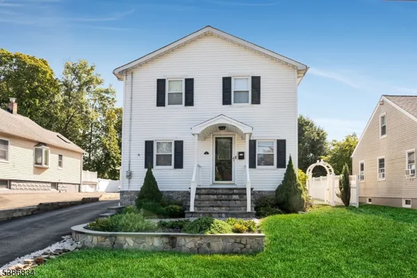 $815,000 | 21 Delmar Avenue, Morris Plains, NJ 07950