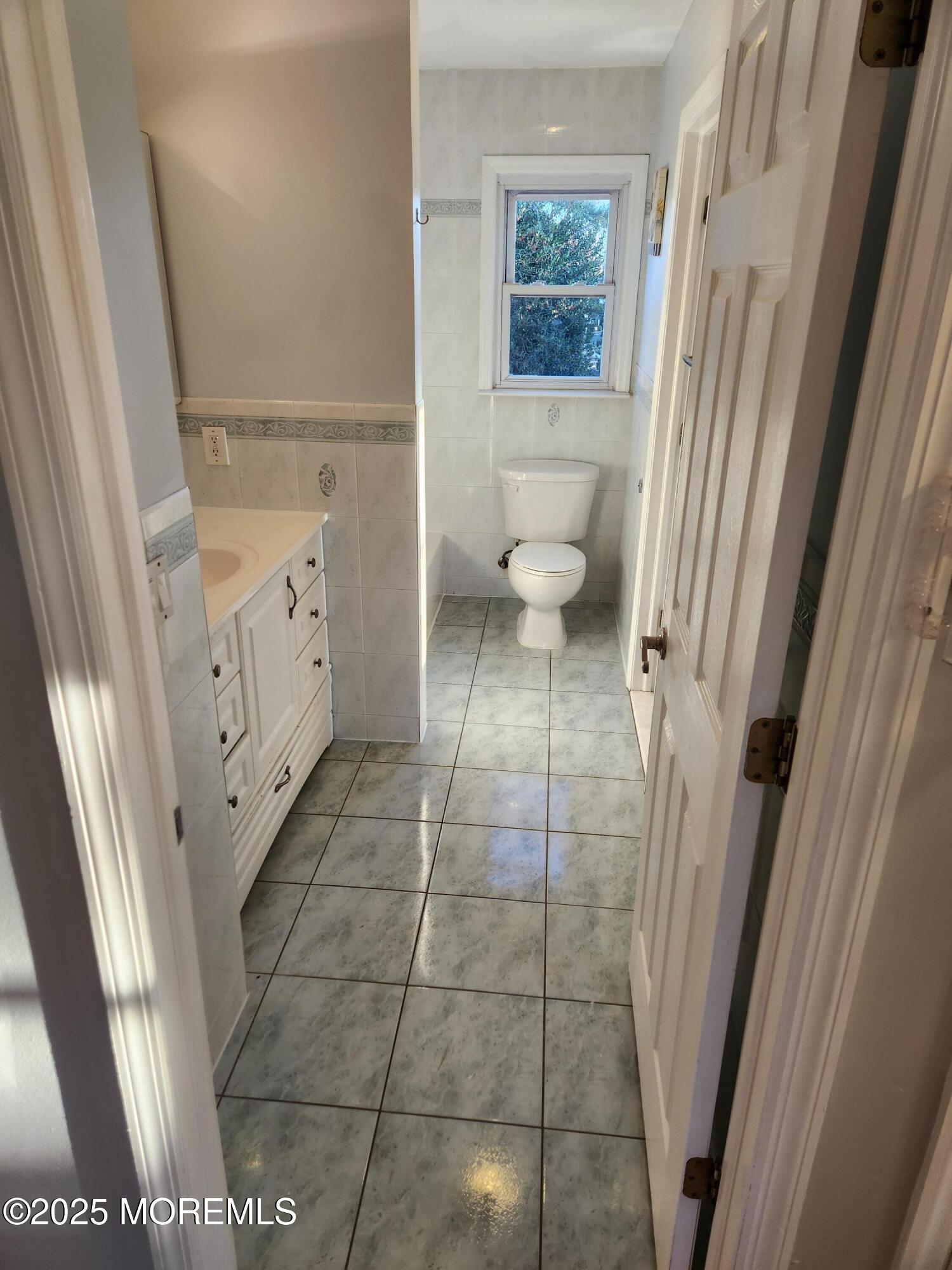 110 Cold Indian Springs Road Asbury Park, NJ 07712 - Photo 13 of 30 20251204_154551