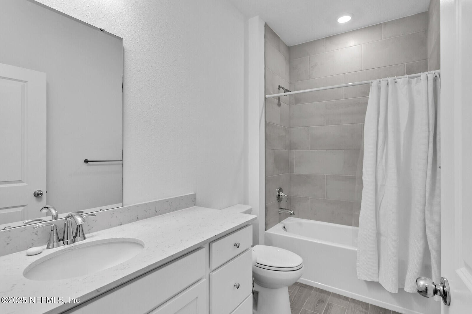 220 White Rabbit Street St. Augustine, FL 32092 - Photo 19 of 44 35805322_11_IMG_2089_mls