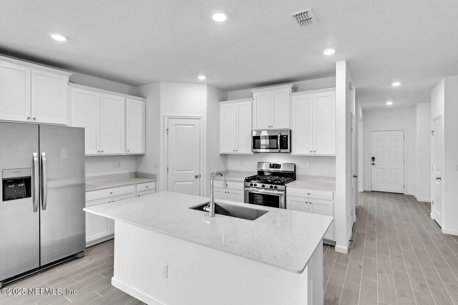 220 White Rabbit Street St. Augustine, FL 32092 - Photo 8 of 44 35805318_07_IMG_2077_mls