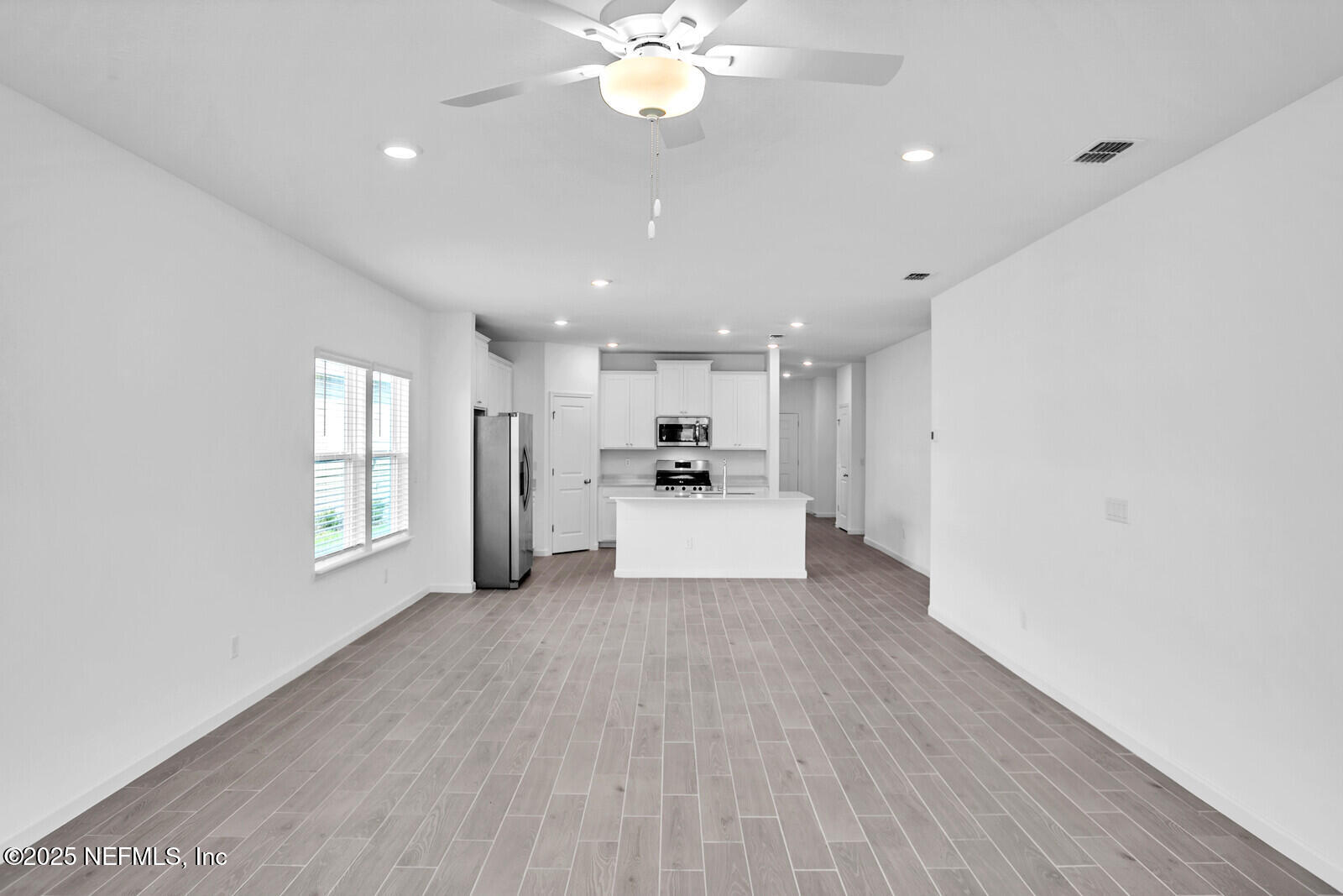 220 White Rabbit Street St. Augustine, FL 32092 - Photo 9 of 44 35805328_17_IMG_2107_mls