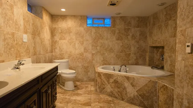 $304,900 | 2902 South 124th Street, West Allis, WI 53227