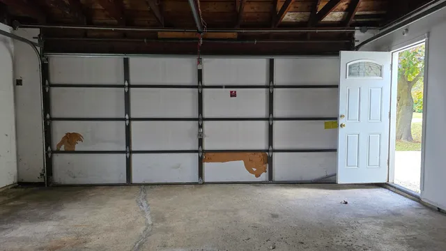 $304,900 | 2902 South 124th Street, West Allis, WI 53227