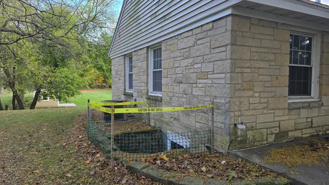 $304,900 | 2902 South 124th Street, West Allis, WI 53227