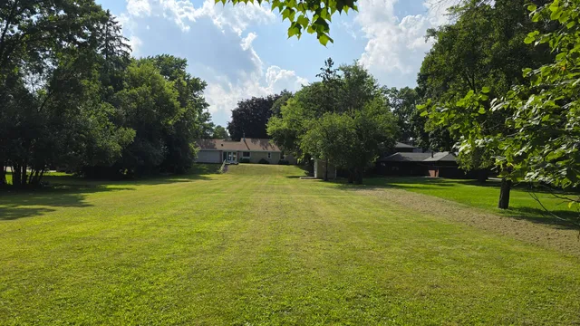 $304,900 | 2902 South 124th Street, West Allis, WI 53227