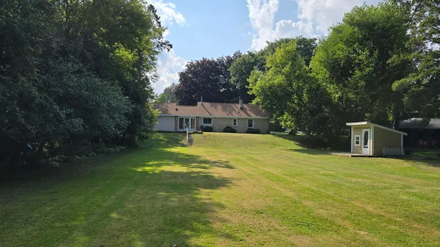 $304,900 | 2902 South 124th Street, West Allis, WI 53227