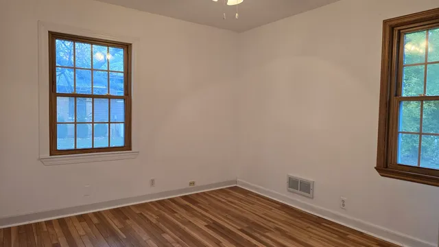 $304,900 | 2902 South 124th Street, West Allis, WI 53227