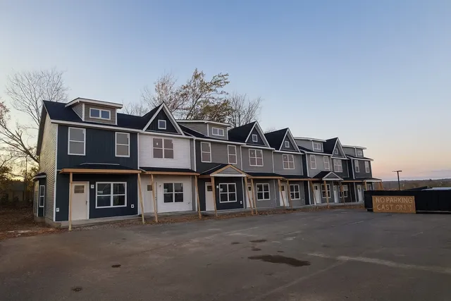 $220,000 | 131 Front Rdg Circle, Clarksville, TN 37042