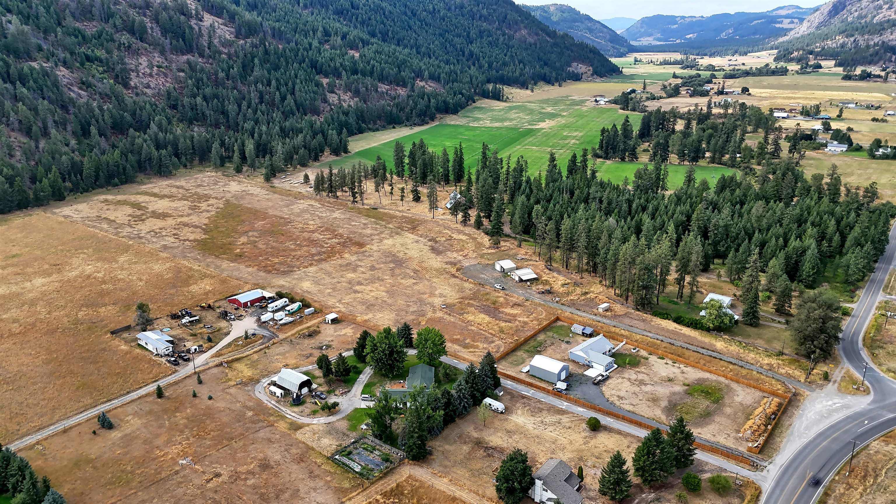 313 Aladdin Road Colville, WA 99114 - Photo 5 of 32