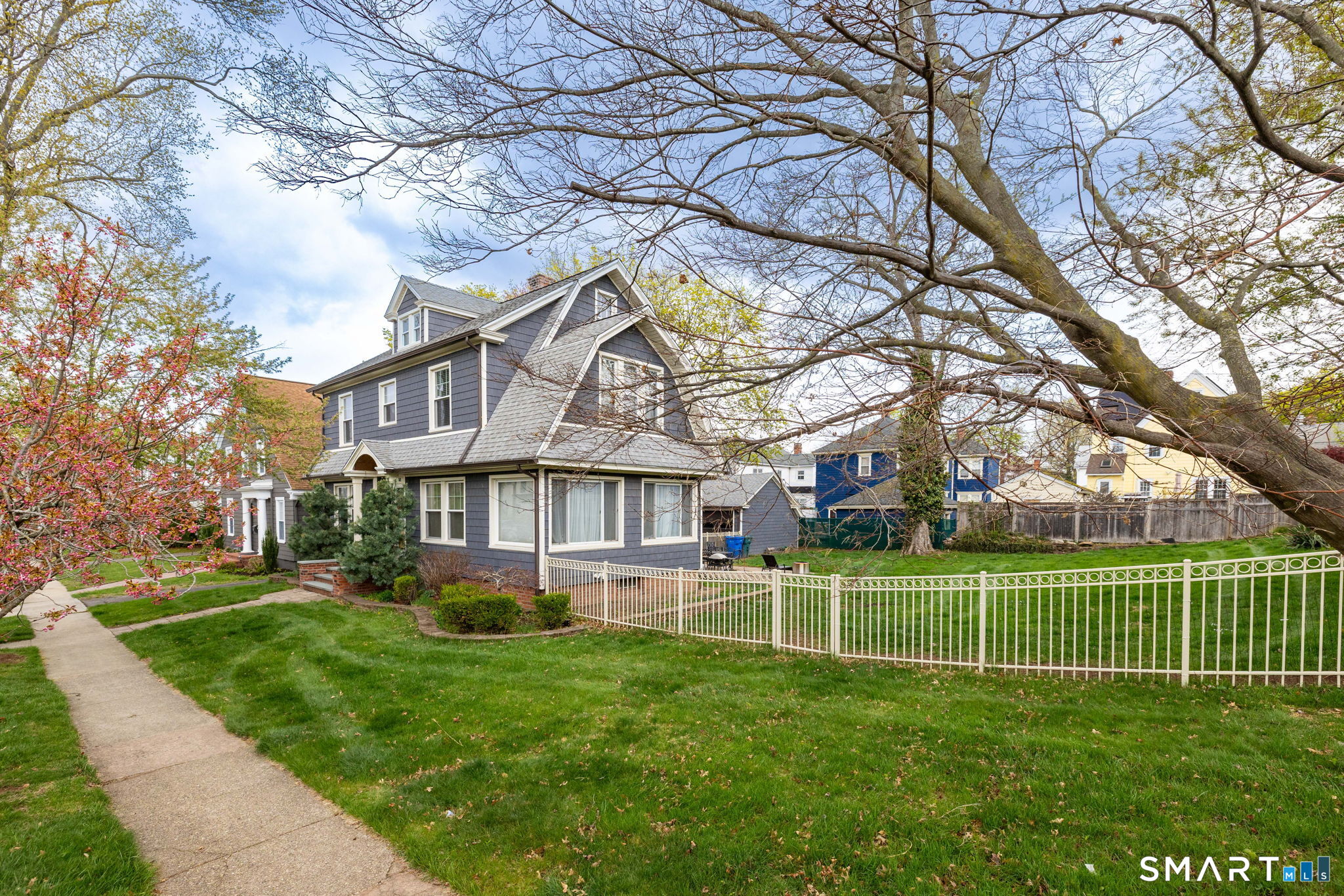75 Harmon Street Hamden, CT 06517 - Photo 6 of 39