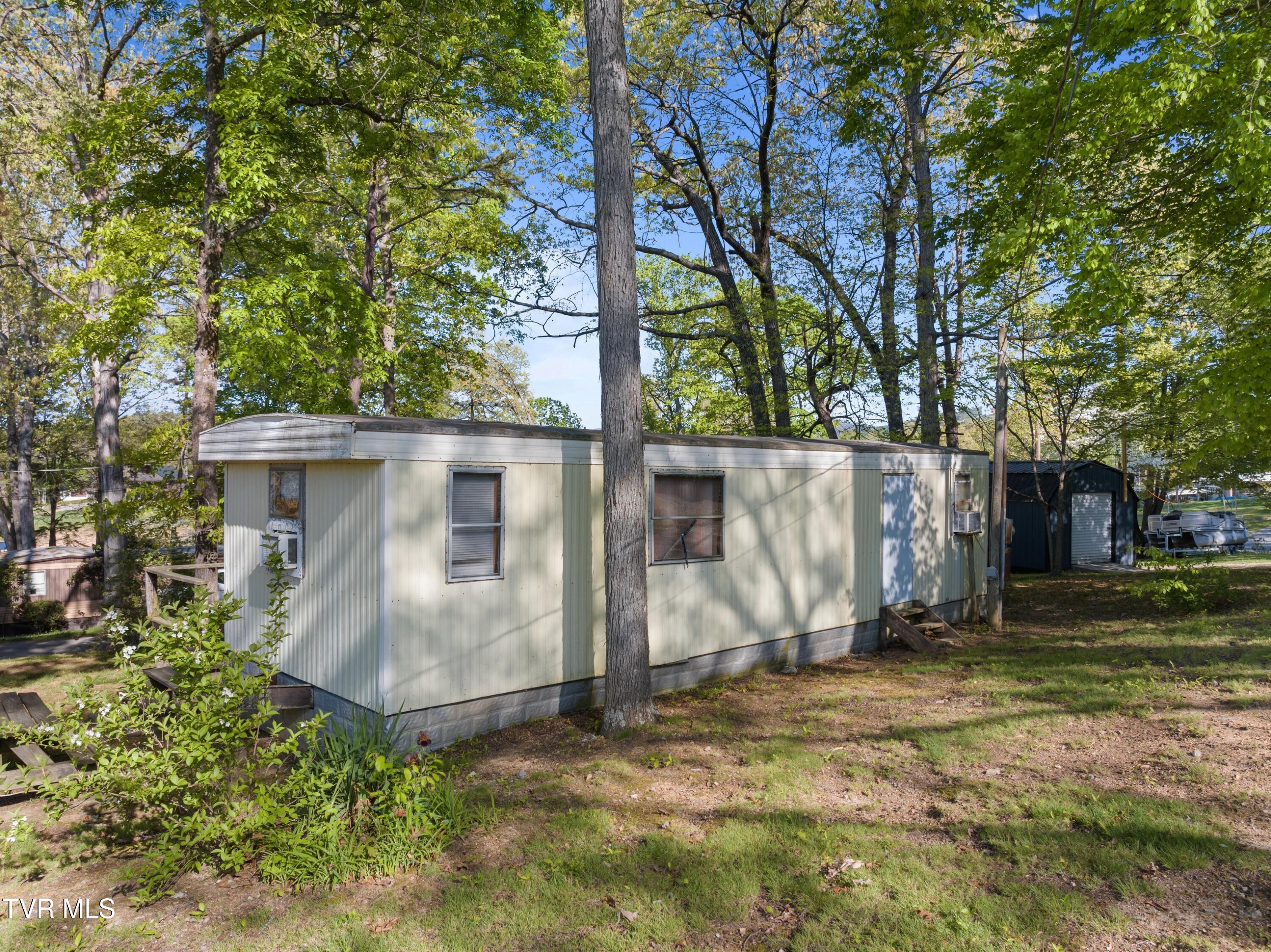 726 Harrell Park Road Bean Station, TN 37708 - Photo 11 of 19 FJI_20240423092530_0726_D.jpg-SMALL