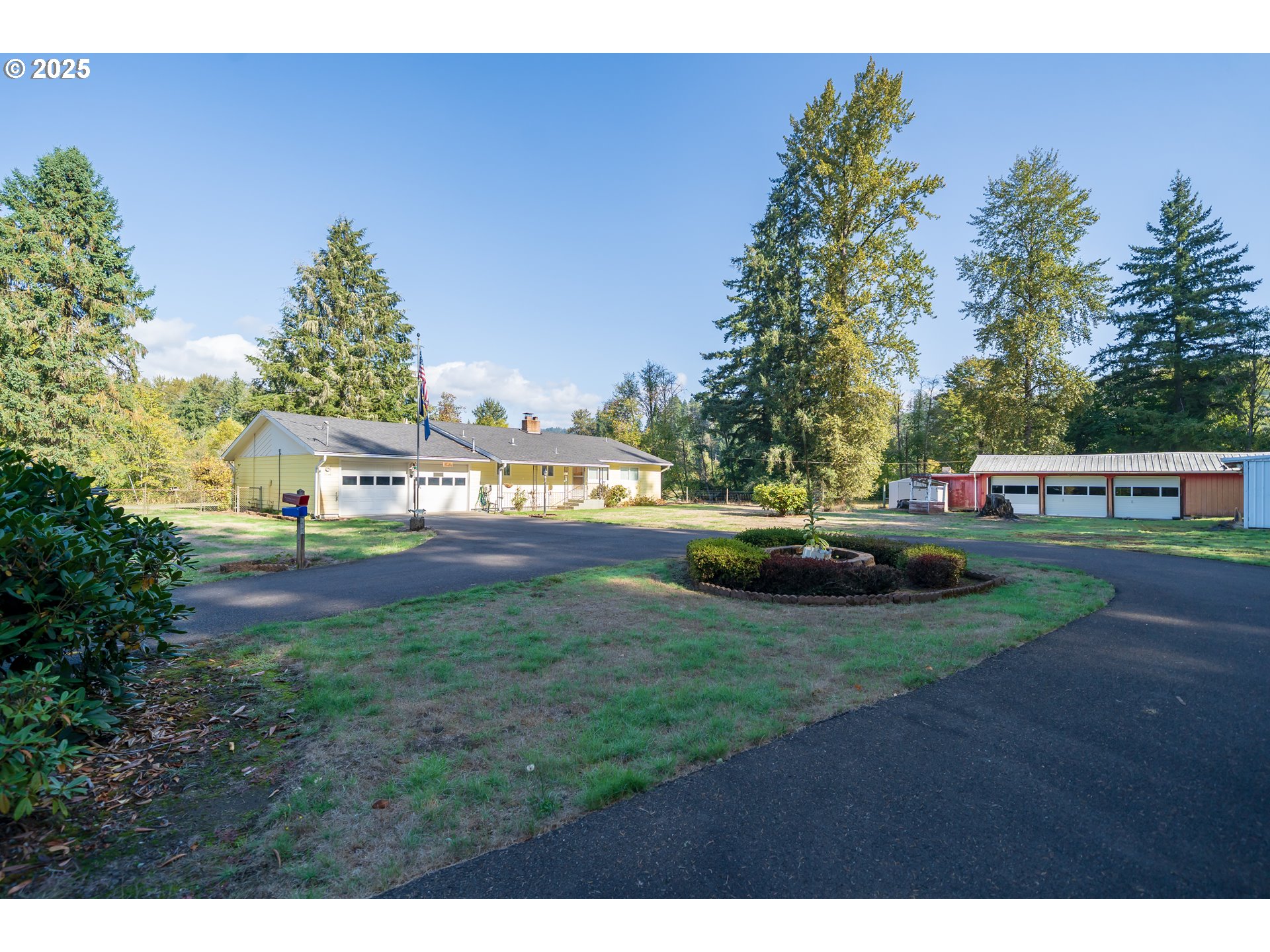 628 13th Street Lyons, OR 97358 - Photo 1 of 32