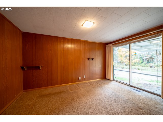 628 13th Street Lyons, OR 97358 - Photo 8 of 32 a view of empty room