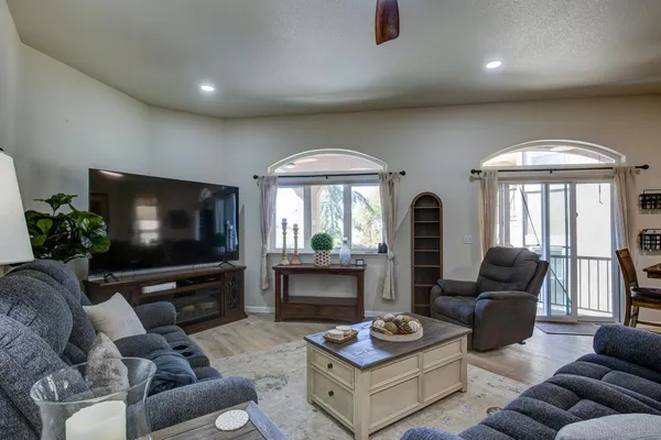 $279,000 | 8420 Vista Verde Circle, La Grange, CA 95329