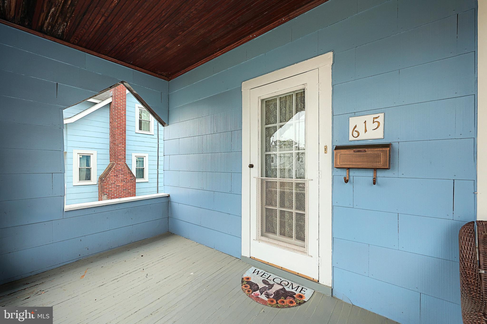 615 Dunkirk Road Baltimore, MD 21212 - Photo 7 of 45 a view of an entryway of the house